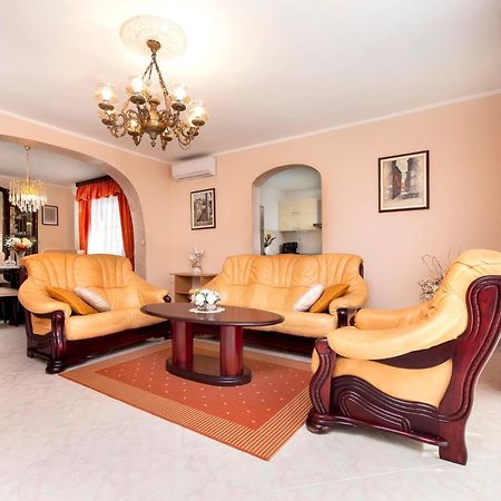 Apartments Divna Rovinj Eksteriør billede